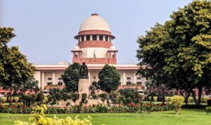 Supreme Court : 15 ఏళ్ల అత్యాచార బాధితురాలి అబార్షన్ హక్కుపై కీలక వ్యాఖ్యలు